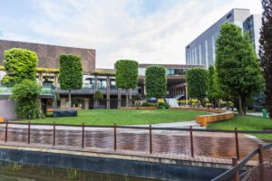 Professional Lawn Mowing Benefits for Commercial Properties reliable commercial lawn mowing berks county