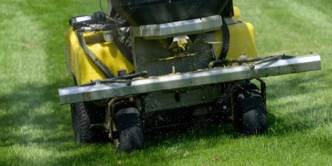 Expert lawn maintenance service in Shillington, PA